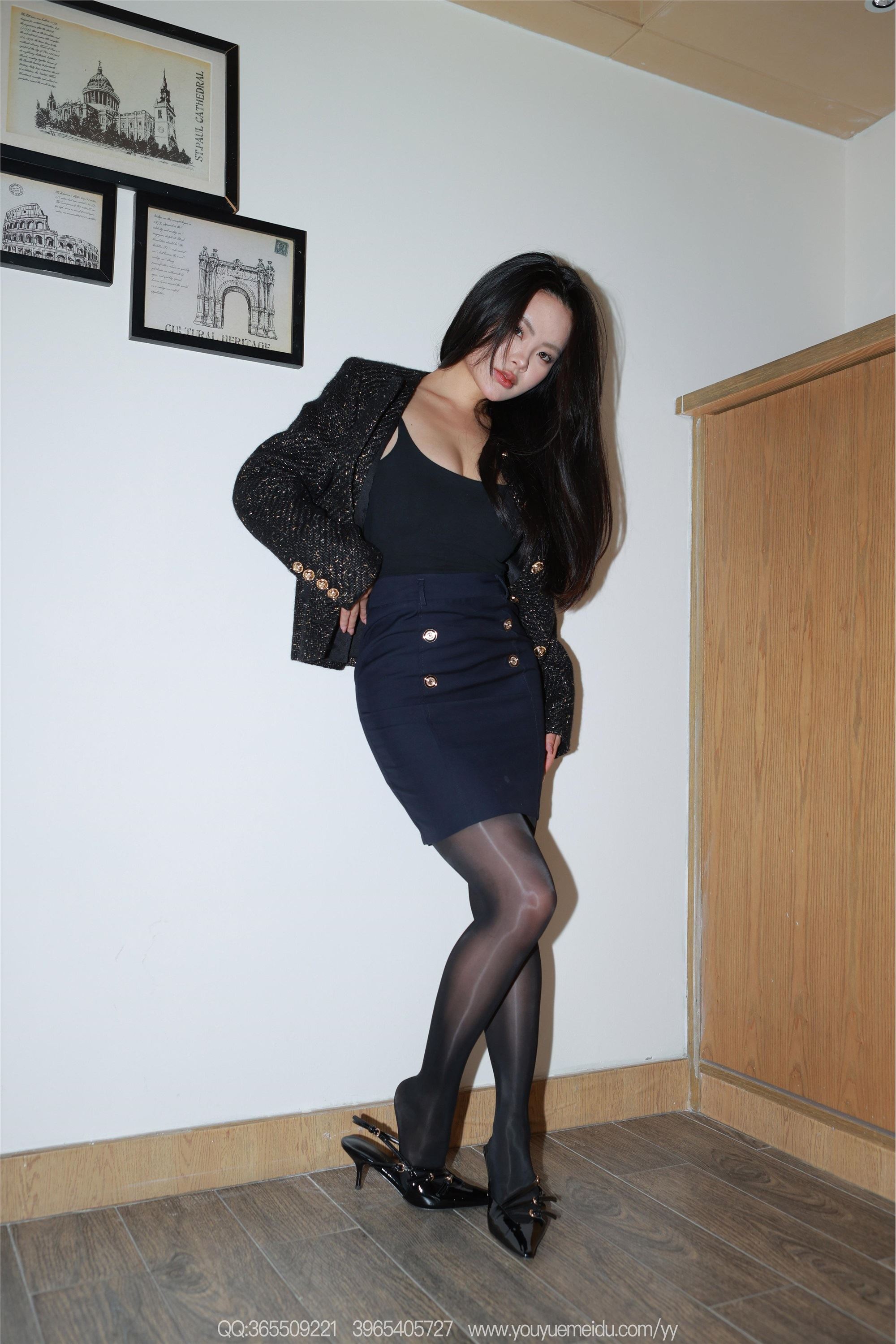 IESS异思趣向  2025.11.15 丝享家 2211 兔兔《油亮丝（上）》